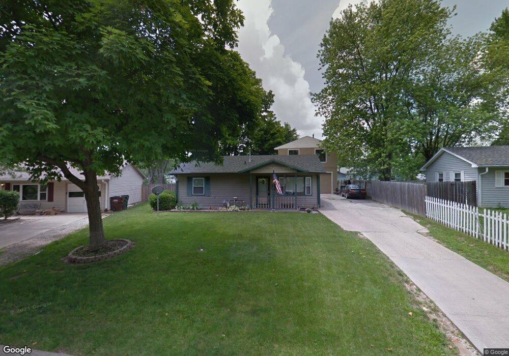 610 Hanover Dr, Whiteland, IN 46184 - photo 1