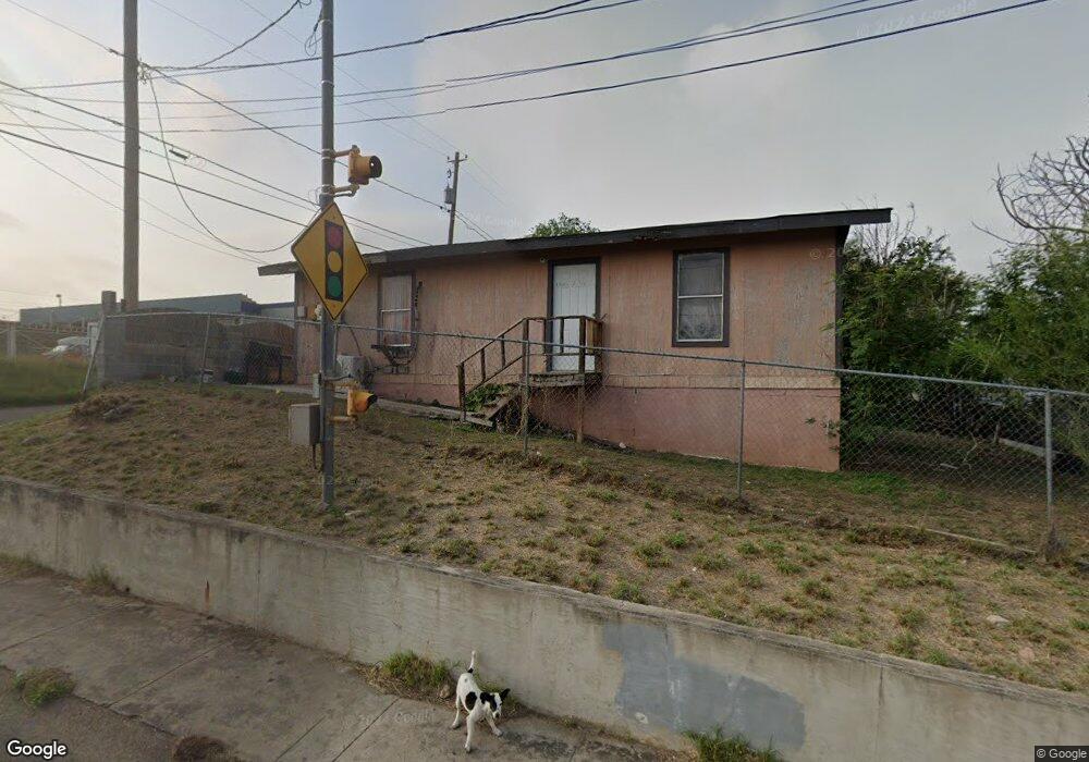 2220 Sanders Ave, Laredo, TX 78040 - photo 1