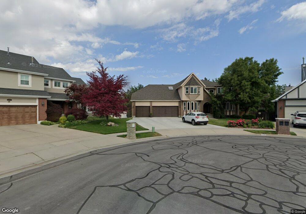 1921 Stalbridge Cir, Sandy, UT 84093 - photo 1