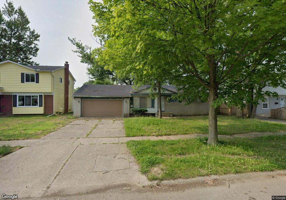 1323 Chatham Dr, Flint, MI 48505 - photo 1