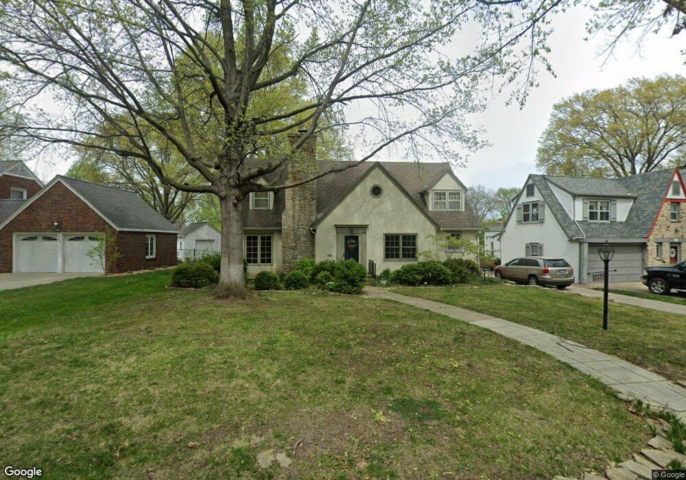 3530 SW York Way, Topeka, KS 66604 - photo 1