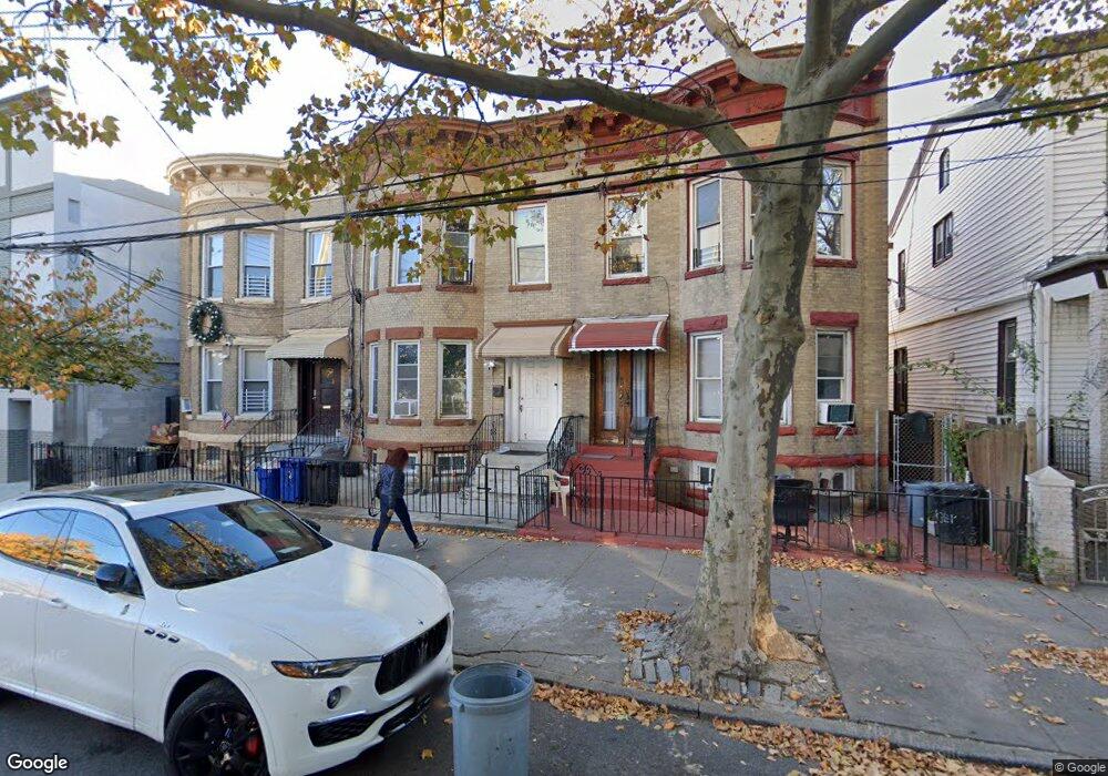 199 Barbey St unit 2, Brooklyn, NY 11207 - photo 1