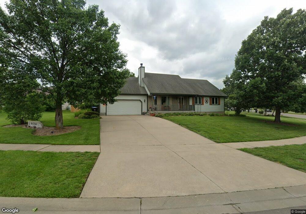 7101 SW Cannock Chase Rd, Topeka, KS 66614 - photo 1
