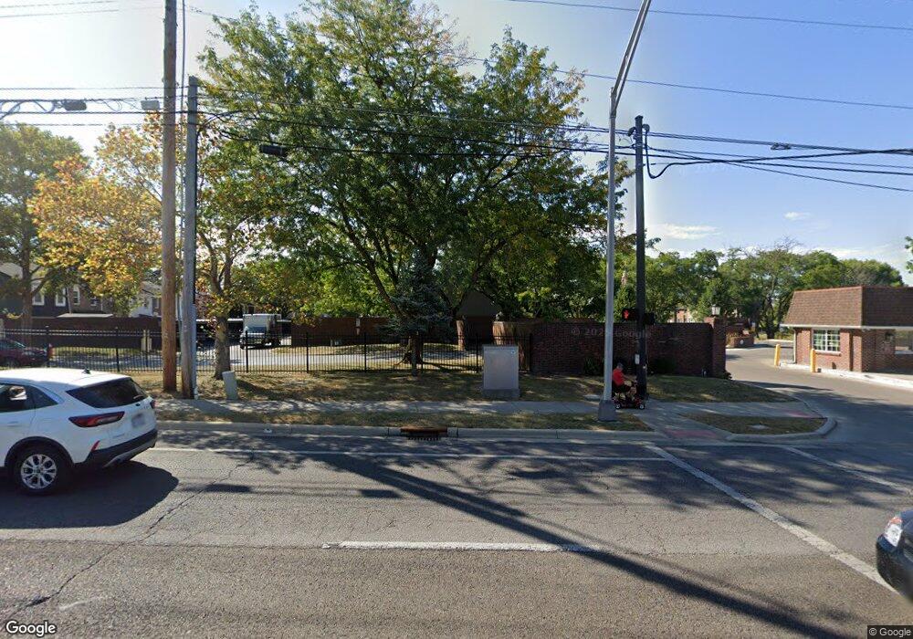 557 Simbury St, Columbus, OH 43228 - photo 1