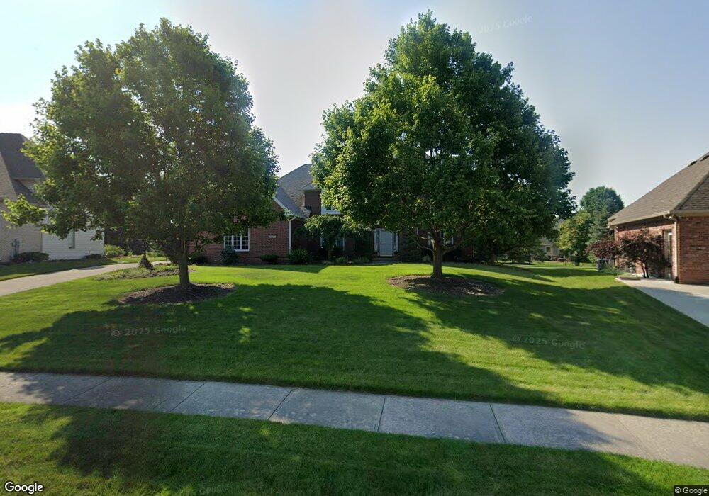 10044 Water Crest Dr, Fishers, IN 46038 - photo 1