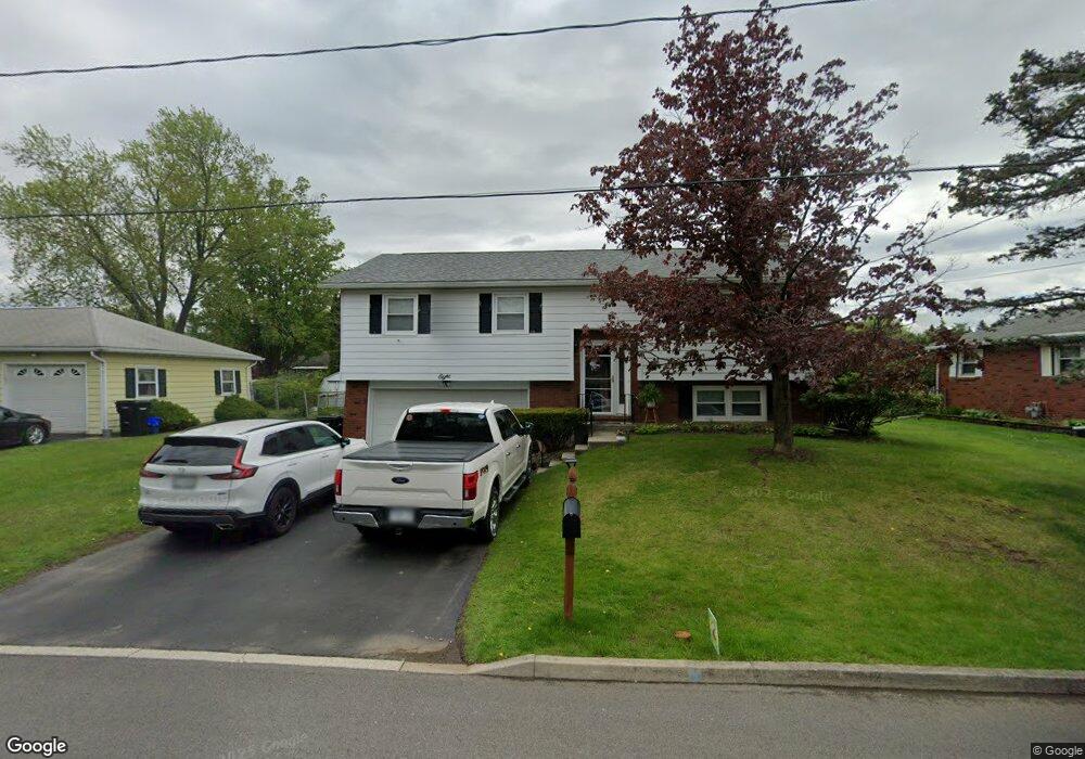 8 Wilde Dr, Troy, NY 12180 - photo 1