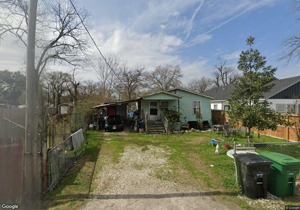 7319 Price St, Houston, TX 77088 - photo 1