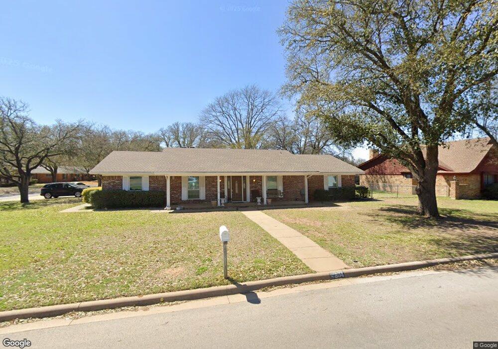 804 Berkley Dr, Cleburne, TX 76033 - photo 1