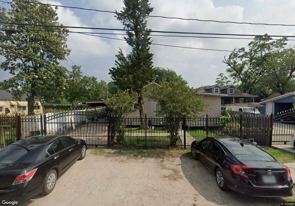 4525 Cedar Hill Ln, Houston, TX 77093 - photo 1