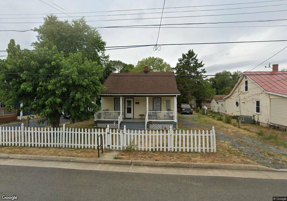 325 Ritenour St, Front Royal, VA 22630 - photo 1