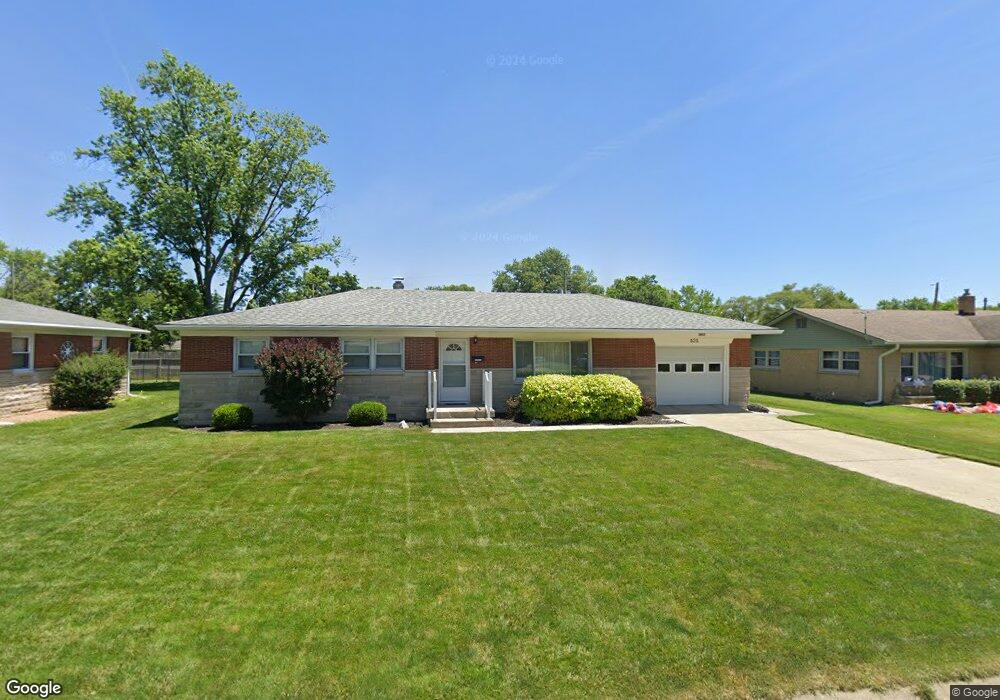 525 Simmons St, Plainfield, IN 46168 - photo 1