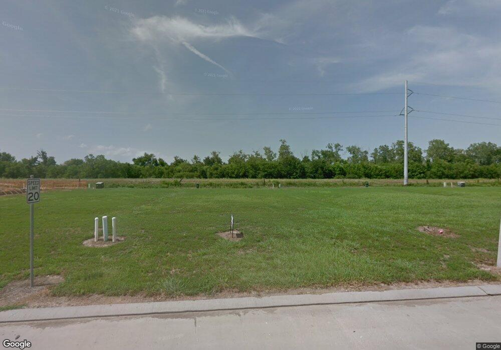 379 De Coster Blvd, Alvin, TX 77511 - photo 1