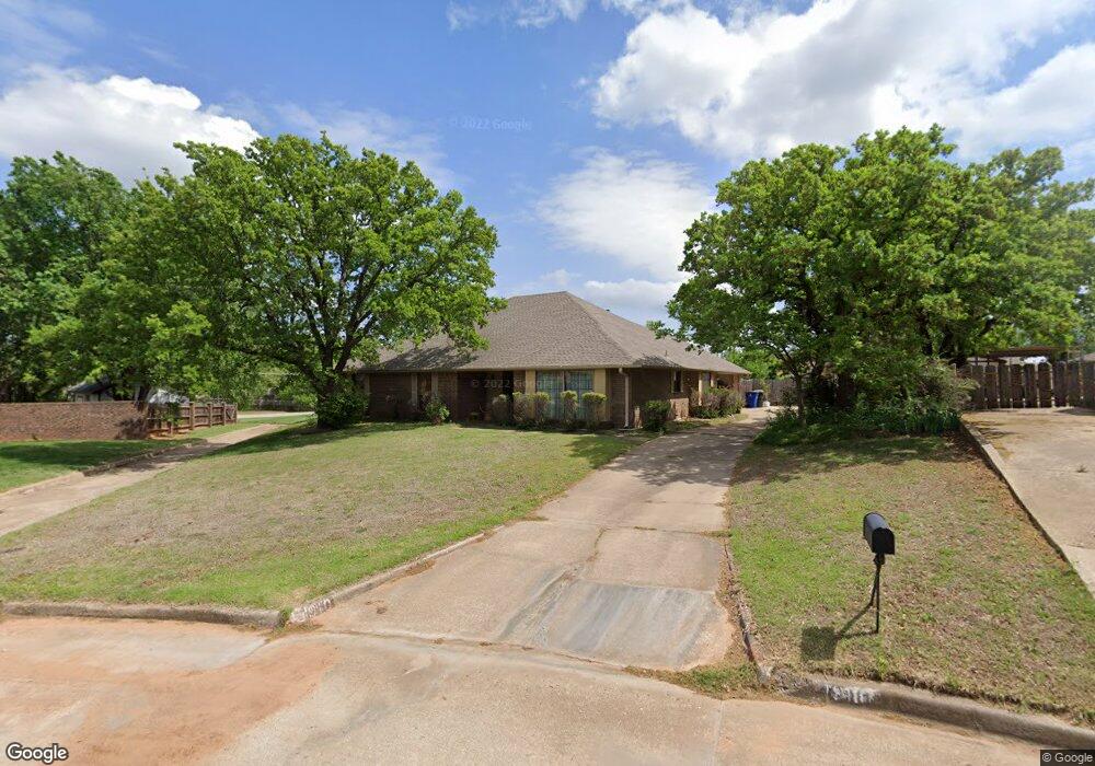 1910 Woodcrest Dr, Duncan, OK 73533 - photo 1