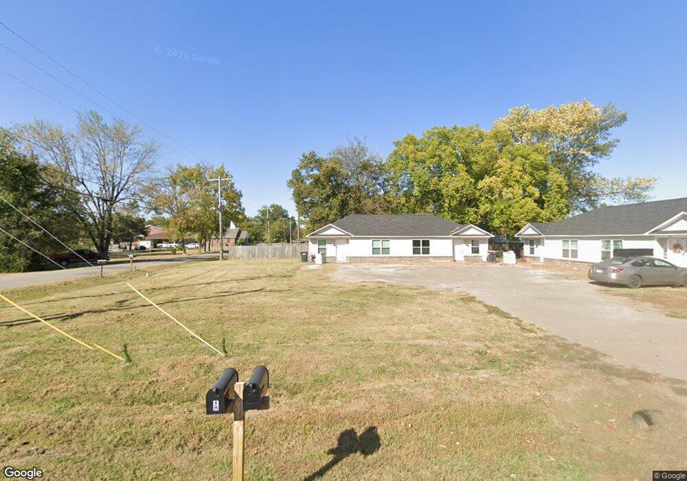 38 W 2nd St, Mulberry, AR 72947 - photo 1
