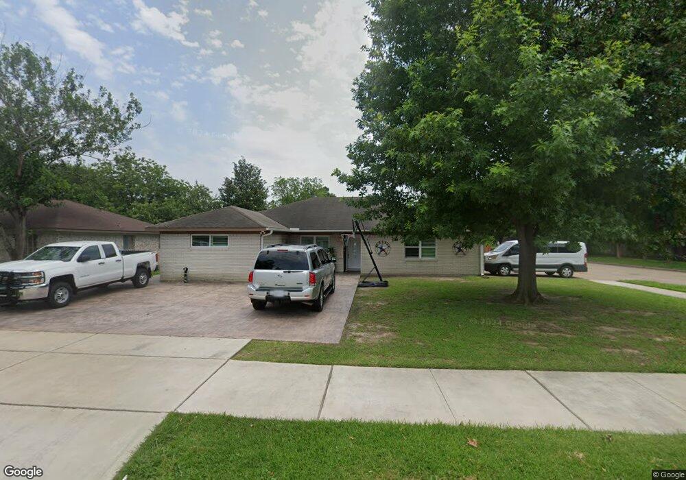 1215 Hidden Valley Dr, Houston, TX 77088 - photo 1