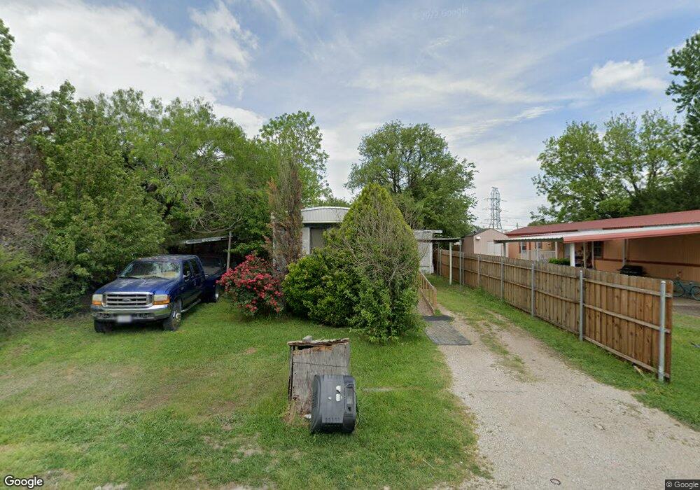 106 Holly Loop, Ennis, TX 75119 - photo 1