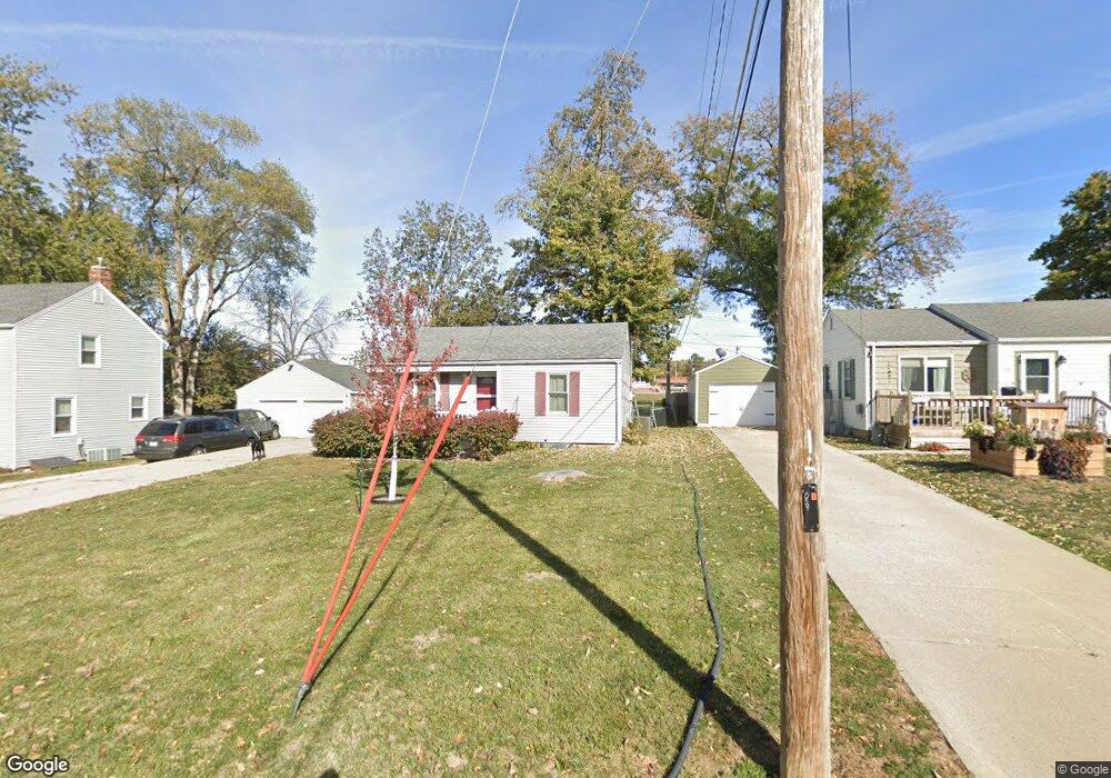 2010 S 3rd Ave E, Newton, IA 50208 - photo 1