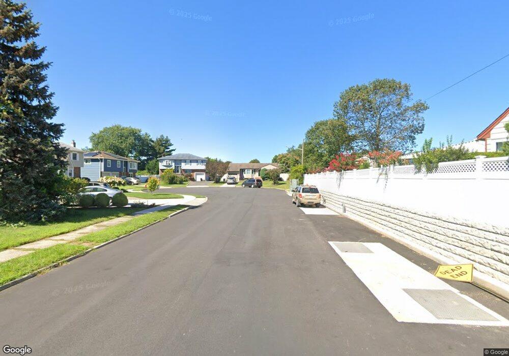 -- Patricia, Bethpage, NY 11714 - photo 1