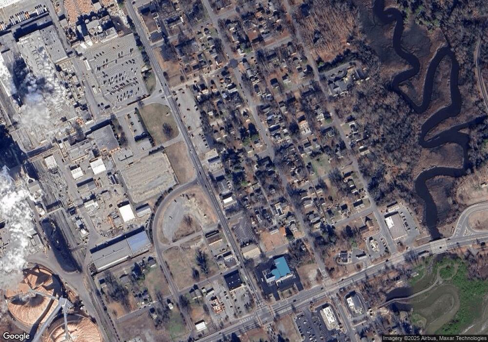 422 17th St, West Point, VA 23181 - photo 1