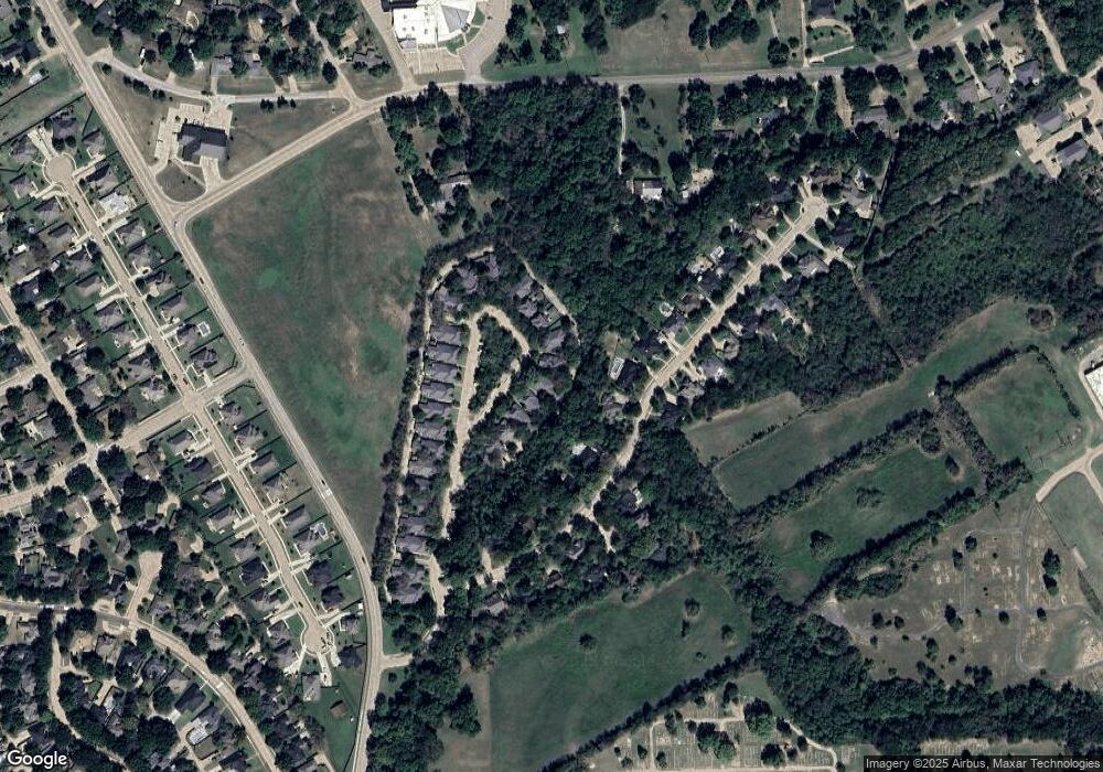 906 Oak Creek Ct, Ennis, TX 75119 - photo 1