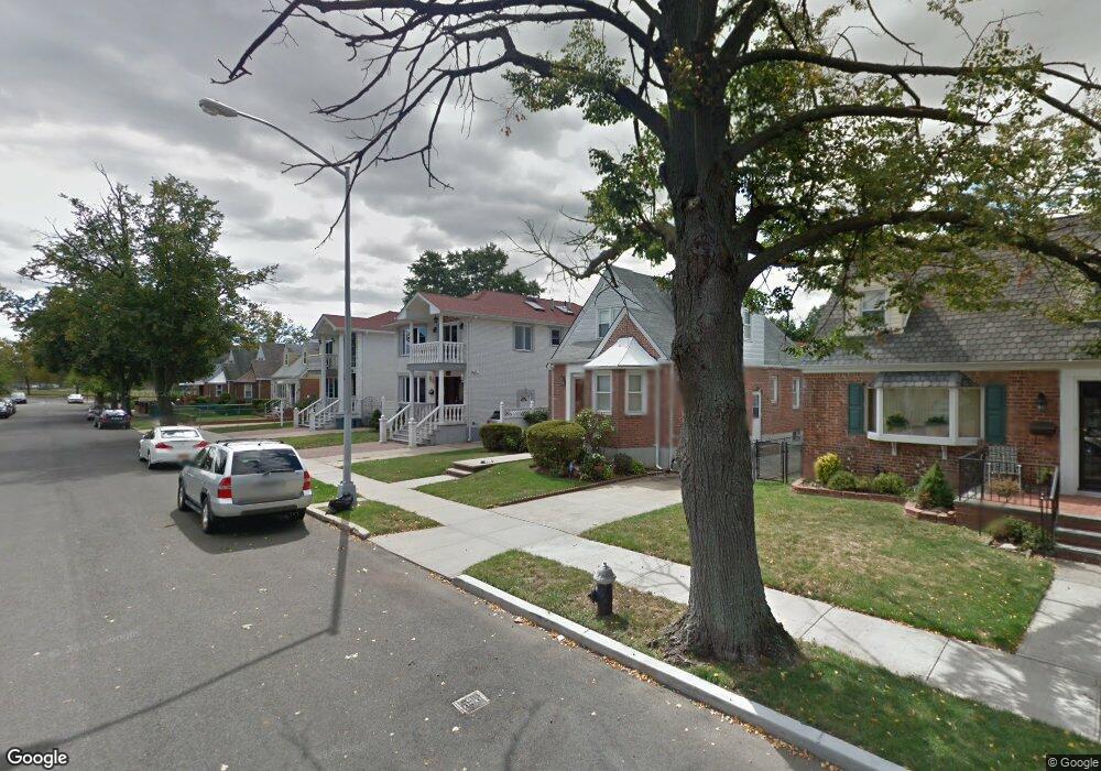 5332 192nd St, Fresh Meadows, NY 11365 - photo 1