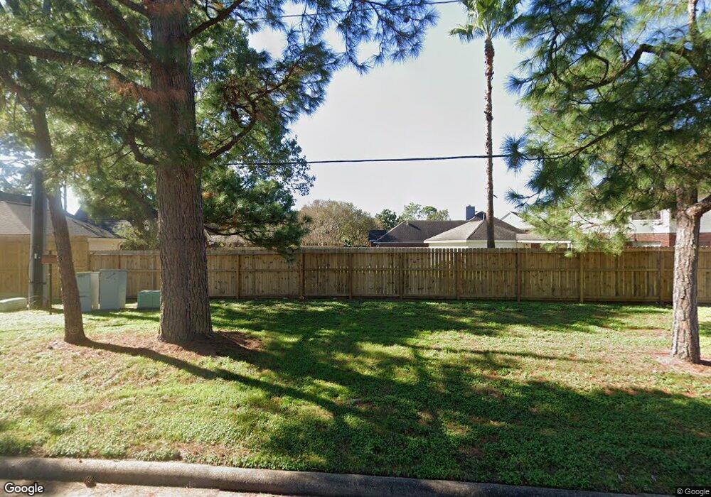 8261 Sunbury Ln, Houston, TX 77095 - photo 1