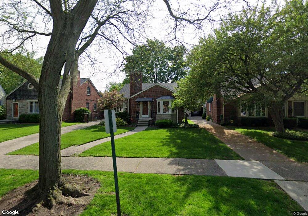 857 Fisher Rd, Grosse Pointe, MI 48230 - photo 1