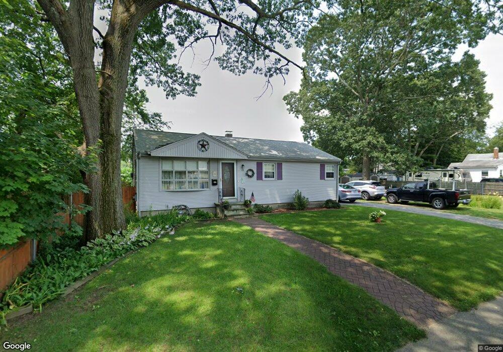 31 Florin St, Warwick, RI 02889 - photo 1