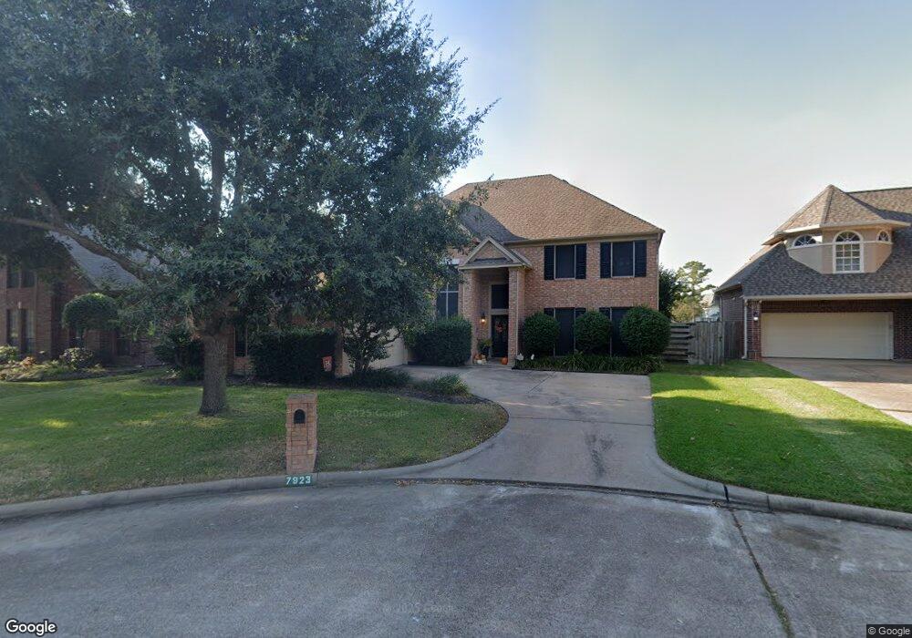 7923 Capri Cir, Houston, TX 77095 - photo 1