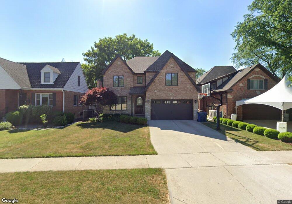 548 S Cedar Ave, Elmhurst, IL 60126 - photo 1