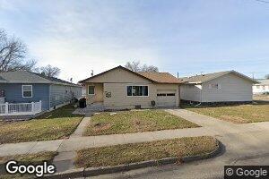 320 NW 1st St, Linton, ND 58552