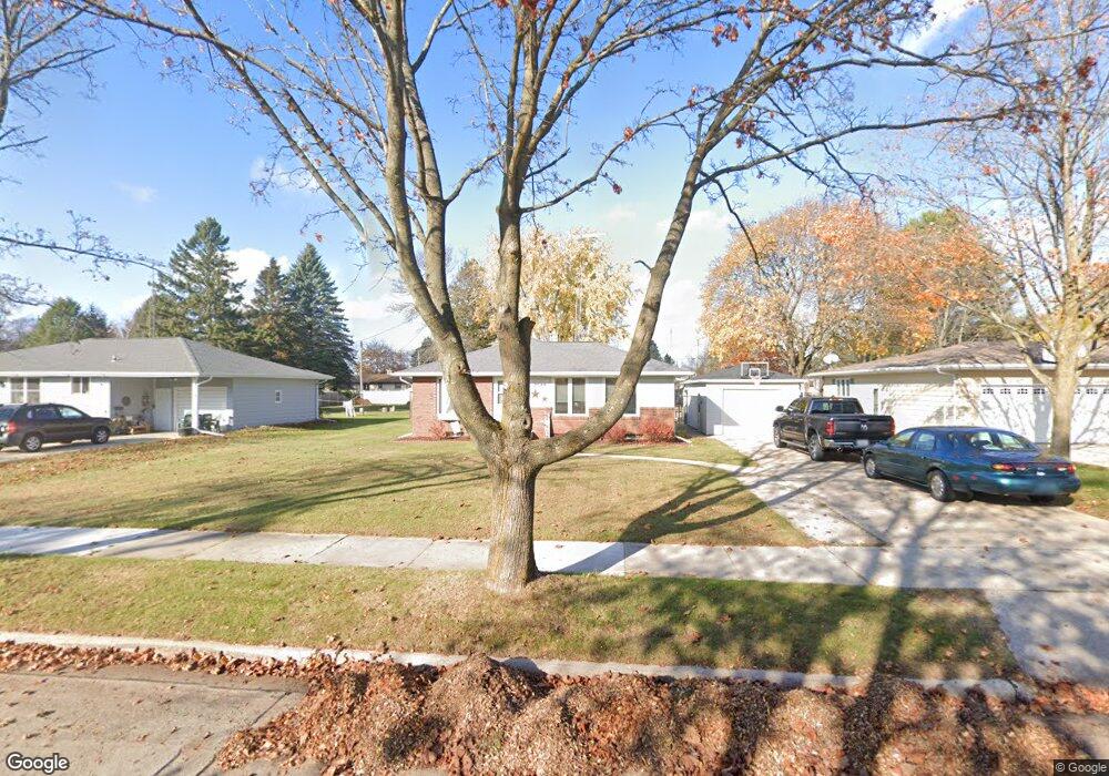 2520 39th St, Two Rivers, WI 54241 - photo 1