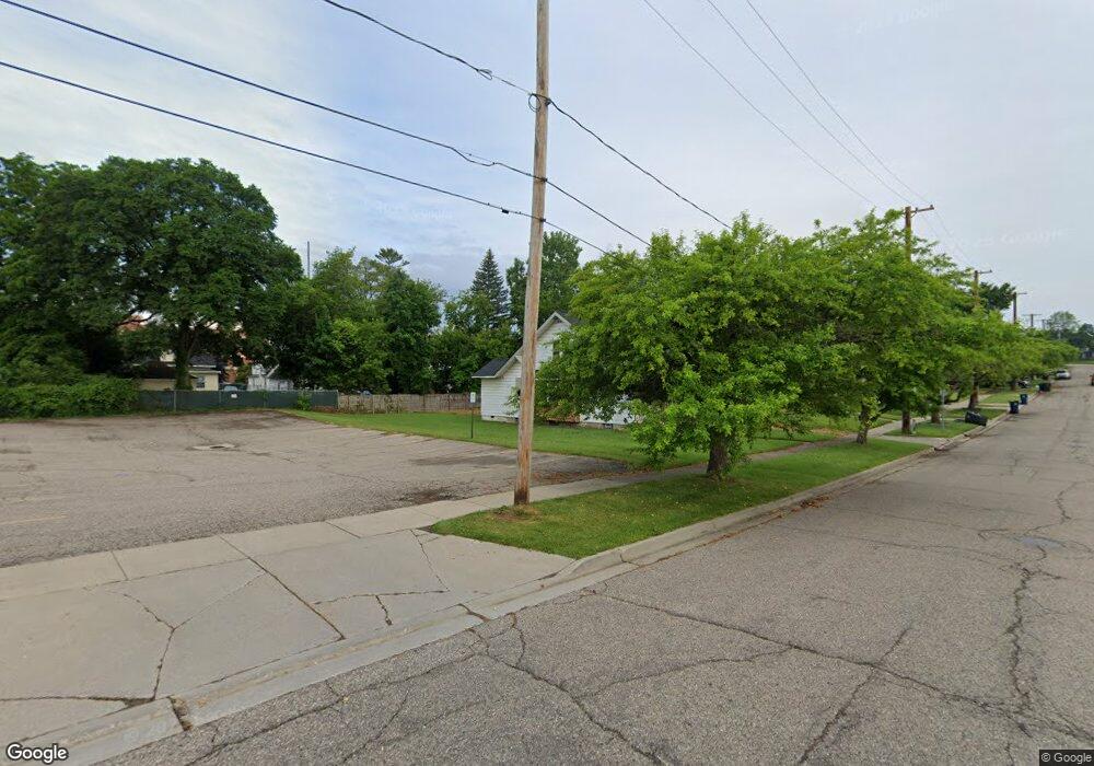 635 Cadillac St, Flint, MI 48504 - photo 1