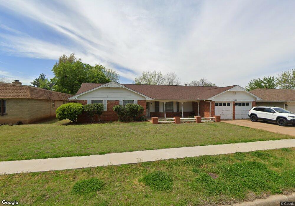 12209 Camelot Dr, Oklahoma City, OK 73120 - photo 1