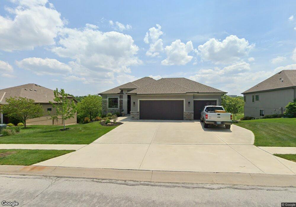 9921 Warwick St, Lenexa, KS 66220 - photo 1