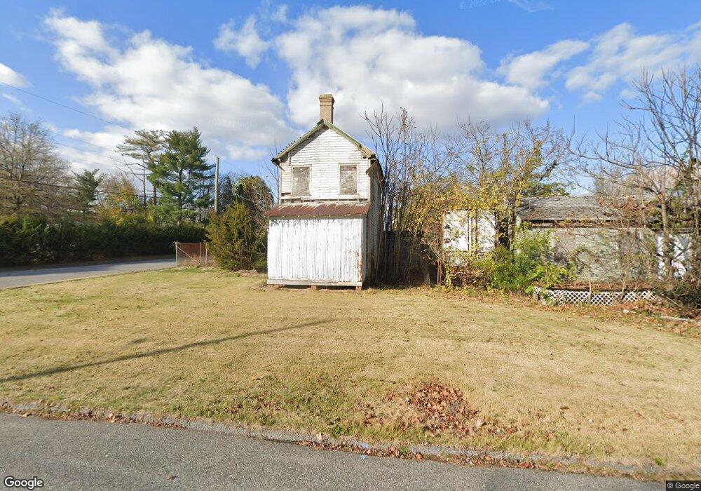 305 E Linden St, Clayton, NJ 08312 - photo 1