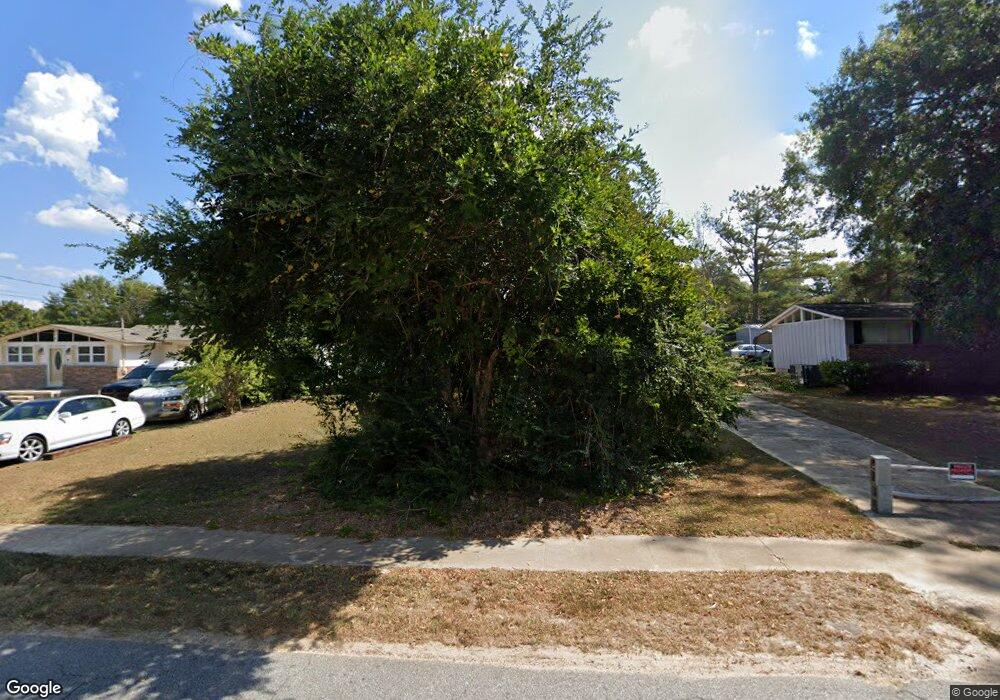 211 Sims St, Barnesville, GA 30204 - photo 1