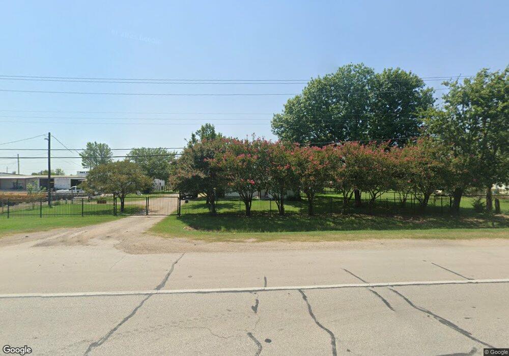 2201 S Kaufman St, Ennis, TX 75119 - photo 1