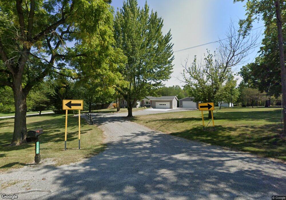 3106 Loescher Rd, Lima, OH 45801 - photo 1