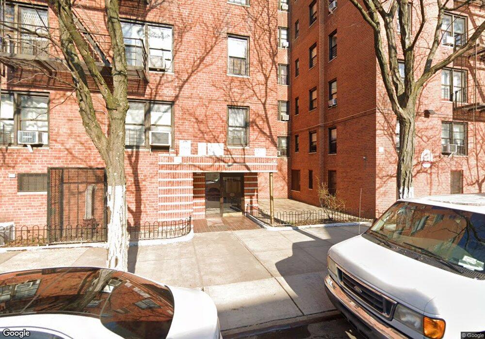 2805 Pond Place, Bronx, NY 10458 - photo 1