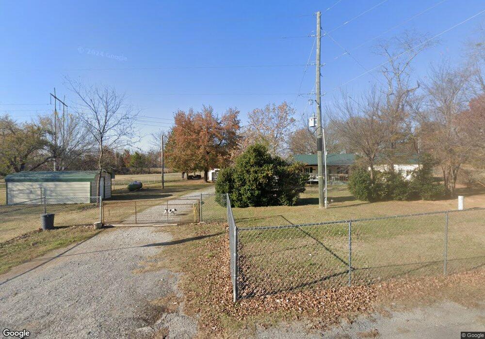 17665 Old Highway 266, Henryetta, OK 74437 - photo 1