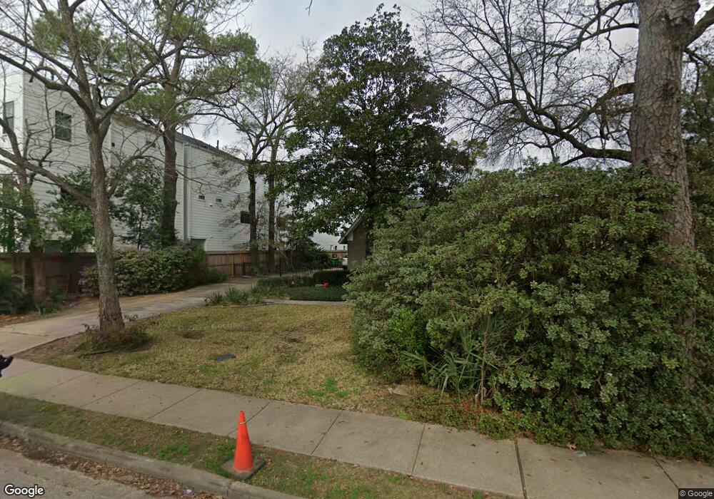 836 Fisher St unit C, Houston, TX 77018 - photo 1