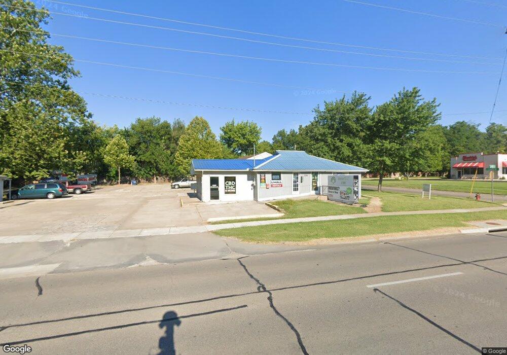 2201 SW Gage Blvd, Topeka, KS 66614 - photo 1