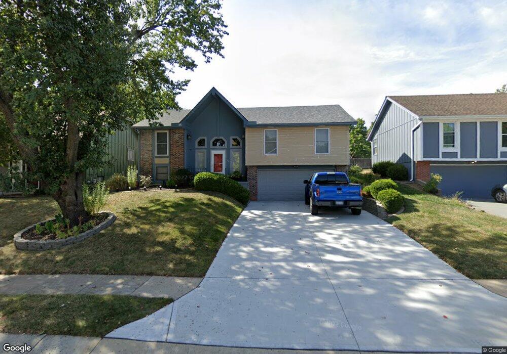 4808 Perry Ave, Shawnee, KS 66203 - photo 1