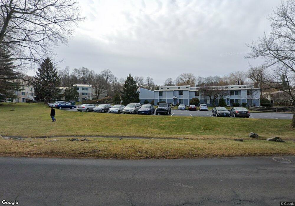 13 Olcott Way, Ridgefield, CT 06877 - photo 1