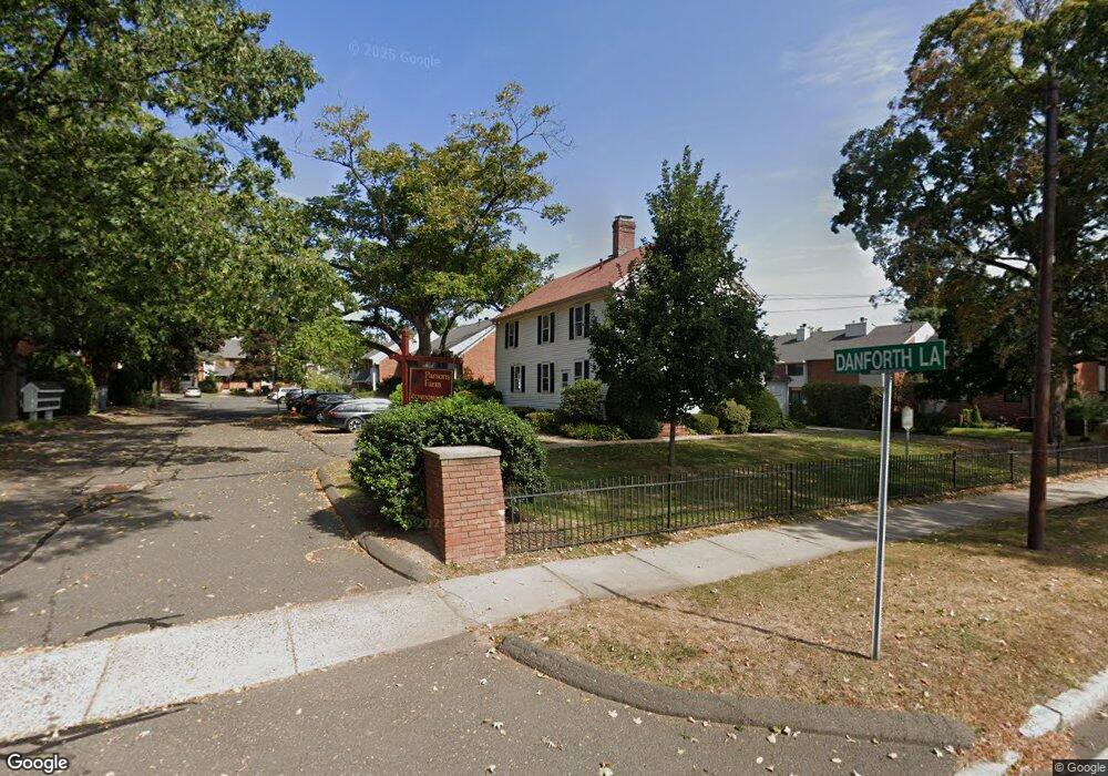 23 Danforth Ln, West Hartford, CT 06110 - photo 1