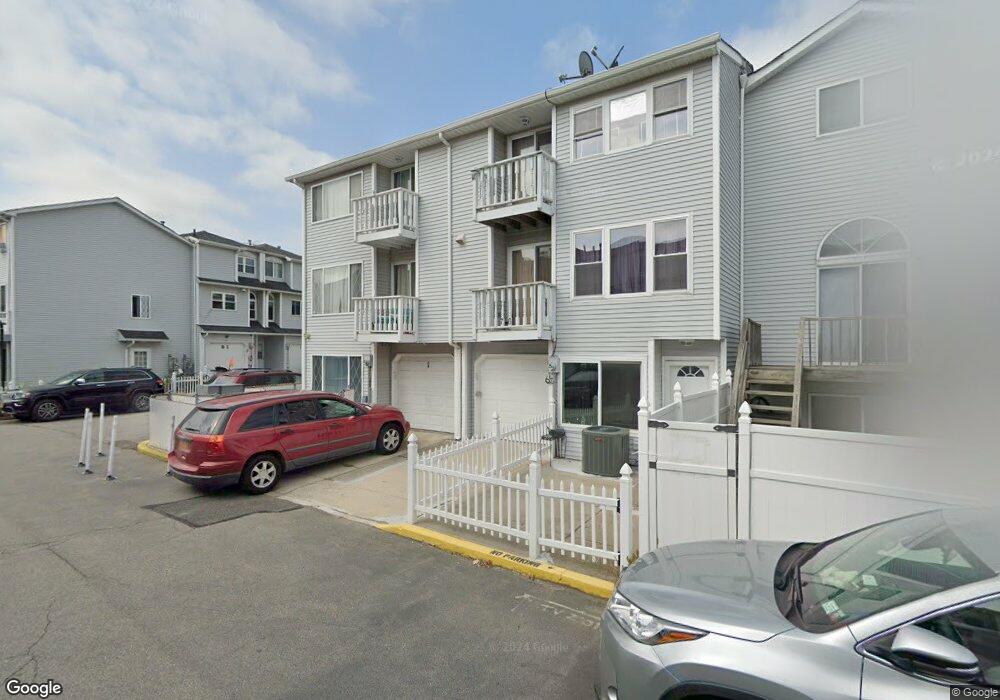 76 Simmons Loop, Staten Island, NY 10314 - photo 1