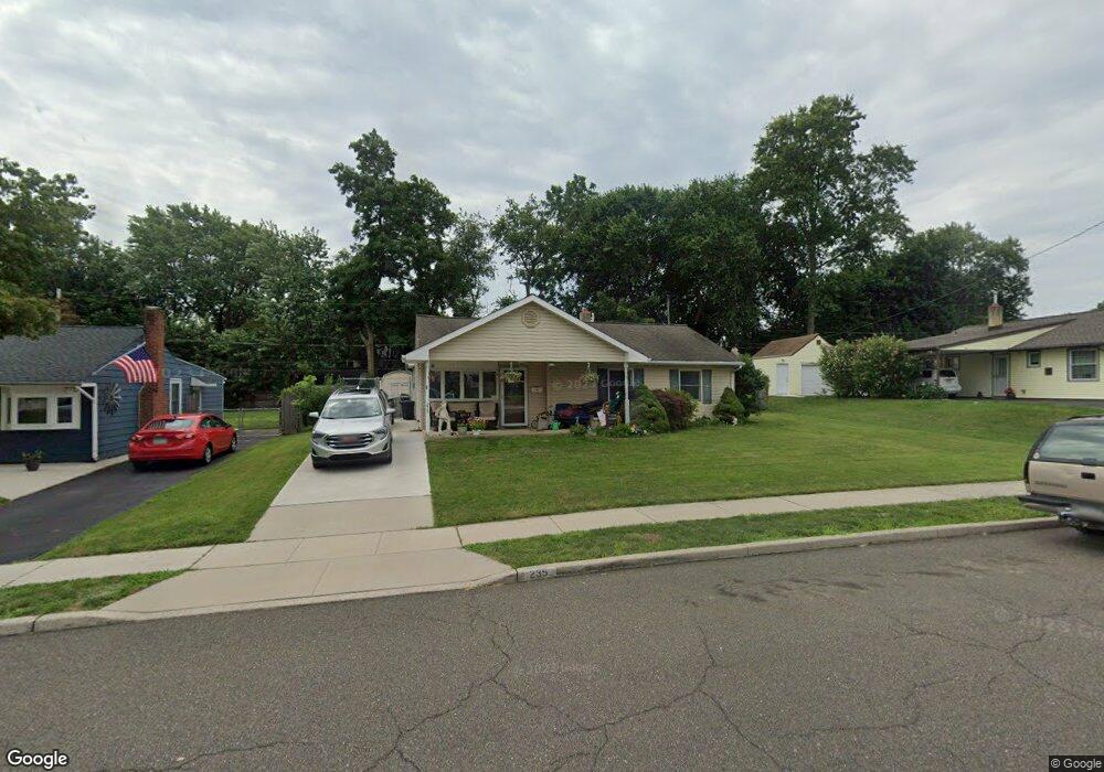 235 Alden Ave, Morrisville, PA 19067 - photo 1