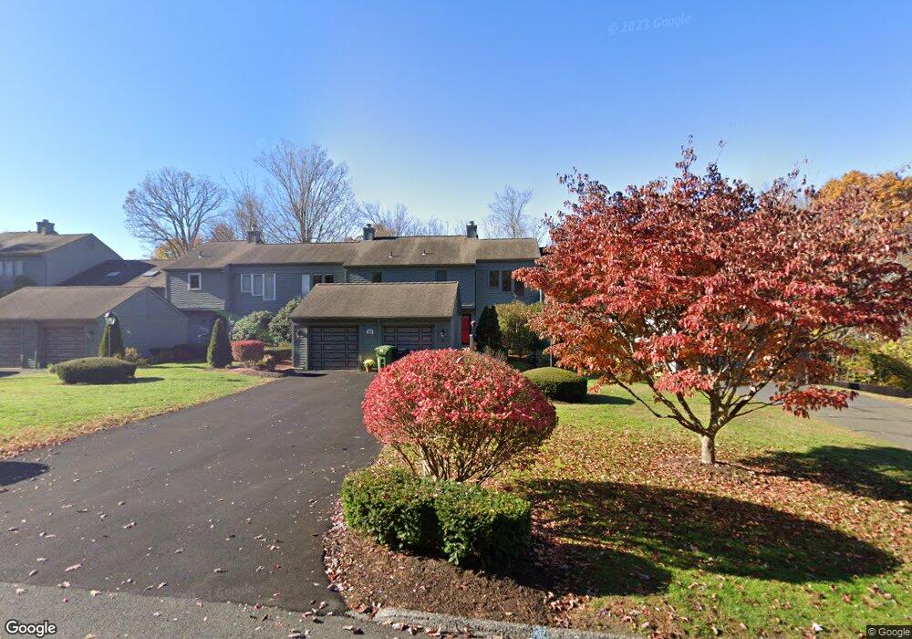 22 Ledgewood Dr, Brookfield, CT 06804 - photo 1