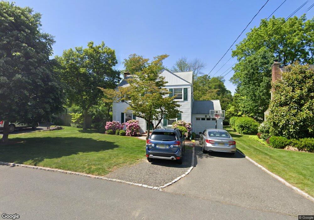 7 Lorraine Rd, Madison, NJ 07940 - photo 1